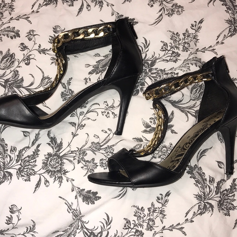 Heels - Picture 4 of 8